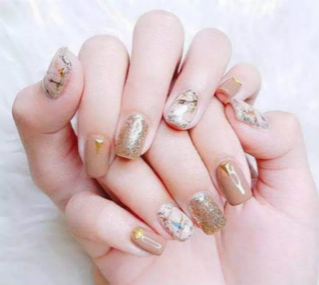 知否，豬年「春節(jié)美甲」不應(yīng)只是“純色簡約”！