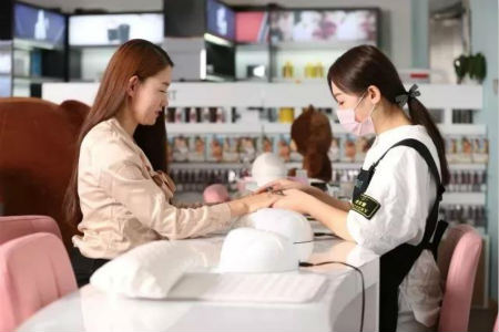 開一家人人都愛逛的唯11美妝店，只要4招全搞定！