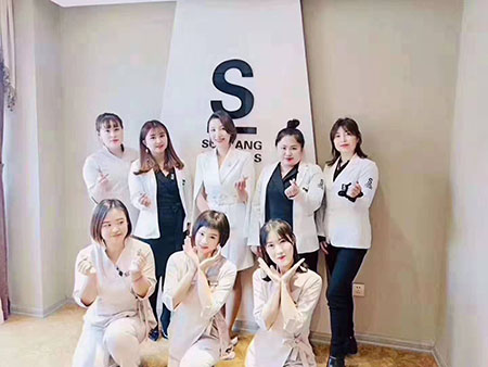 祝賀唯美召香遼寧遼陽店盛大開業，“唯”你而來，“召”香綻放！