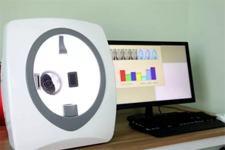 美的人都在用私人定制護(hù)膚品了，你還想著多吃水果就行？