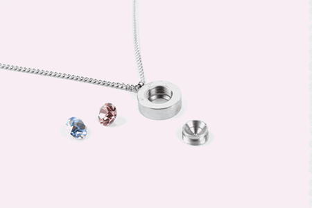 今年春夏，首飾盒里一定要有它...