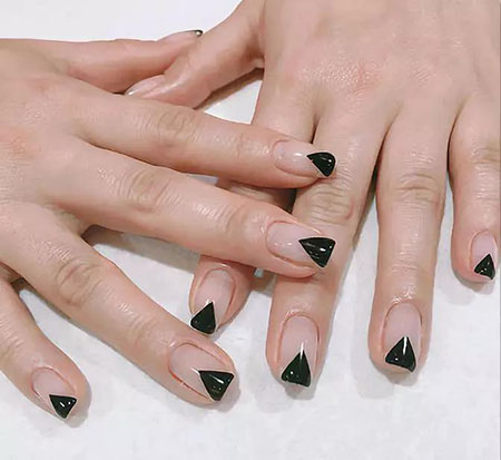 快收藏！TOK幾何風(fēng)美甲，橫豎都是美~