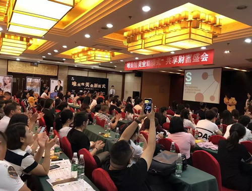 連鎖美容院加盟項目一大堆，為什么顧客沒幾個