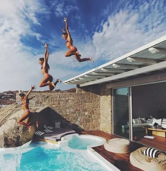 忙著泳池照打卡，也別忘了check你的護(hù)膚list