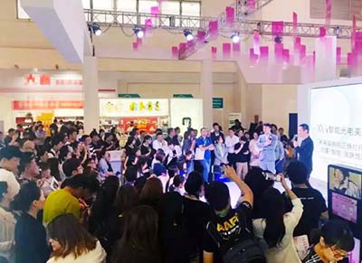 vn智能美膚館:自帶流量的店鋪，比別人多賺10年的錢！