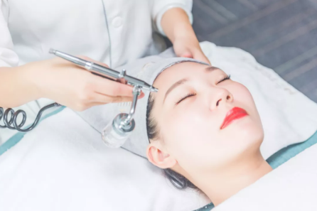 為什么一定要去專業皮膚管理店？VN給你六大理由