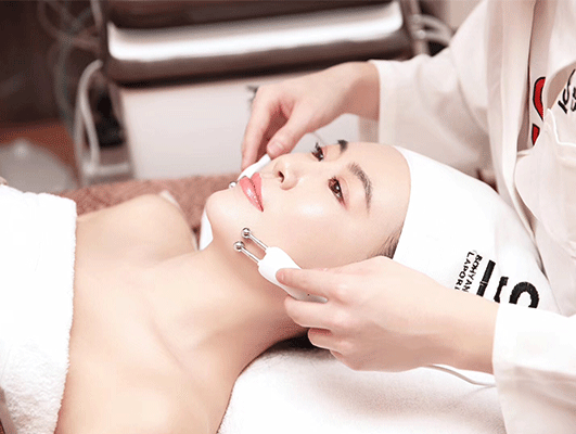 注意！臉上出現(xiàn)這6個(gè)信號(hào)，提醒你該做皮膚管理了！