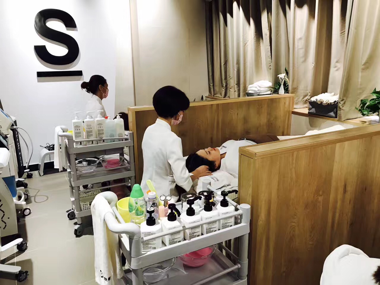 美容院經(jīng)營三大技巧，讓客源量更多！