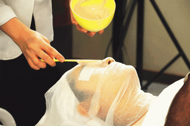 敷一次嫩一次，爆料皮膚管理店的煥膚神器